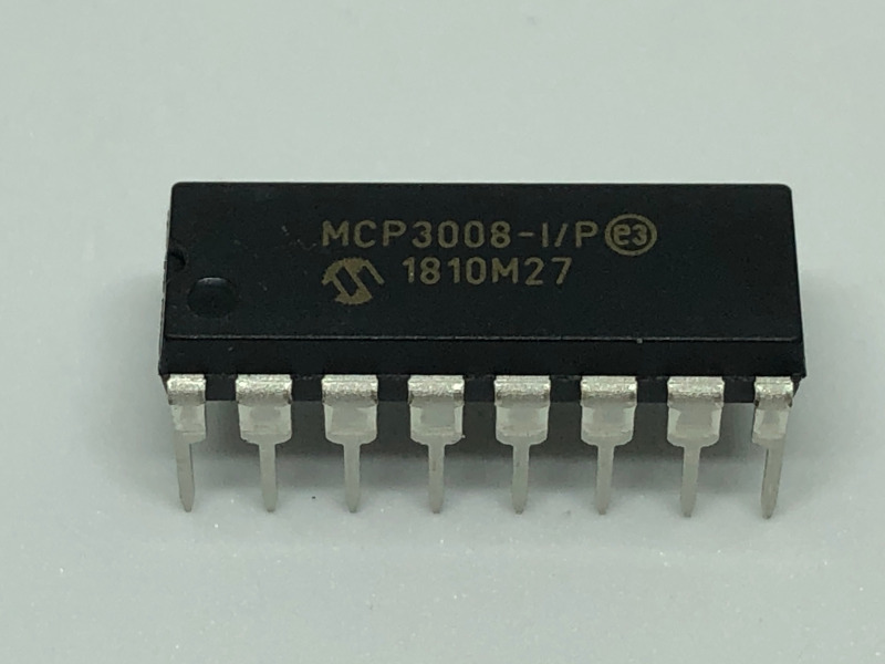 MCP3008 IP ADC chip up close