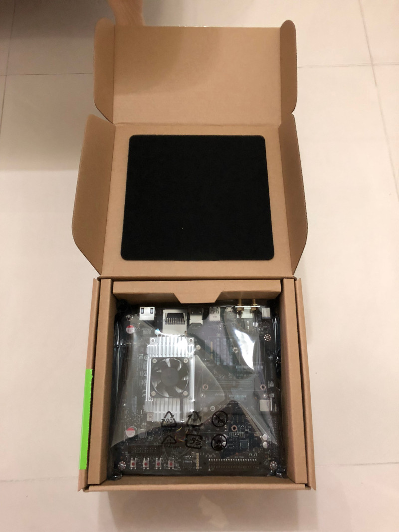 Nvidia Jetson TX2 developer kit unboxed step 1