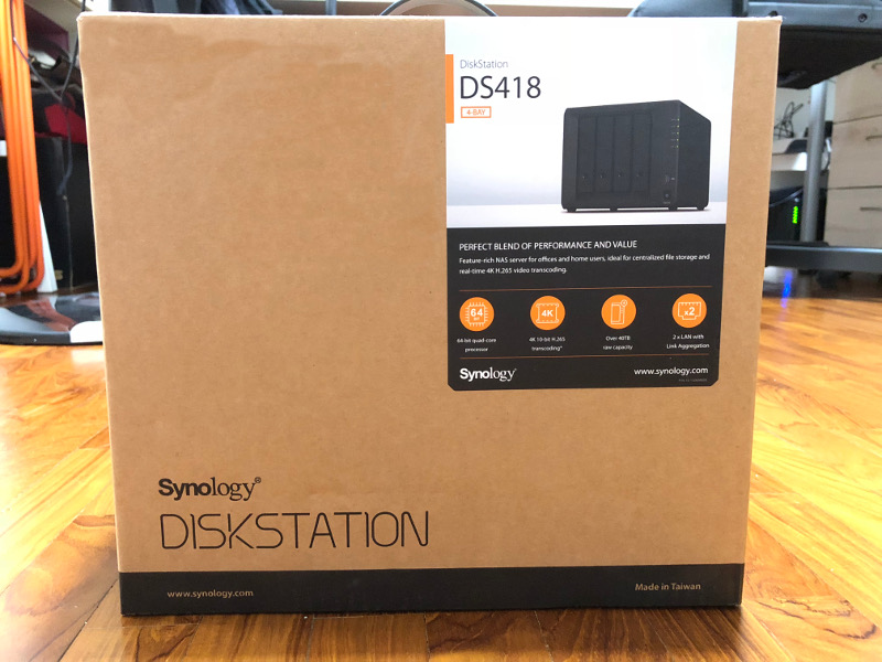 Synology DS418 box (front)