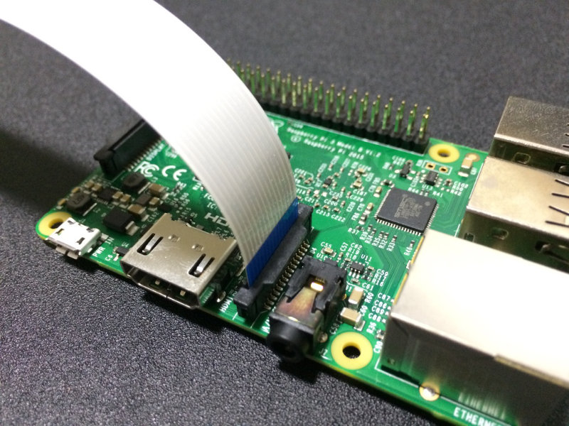 Raspberry Pi 3 board with Flex cable and fastened CSI connector