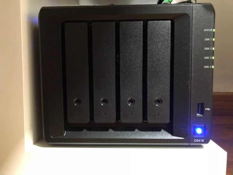 Synology DSM418 at home